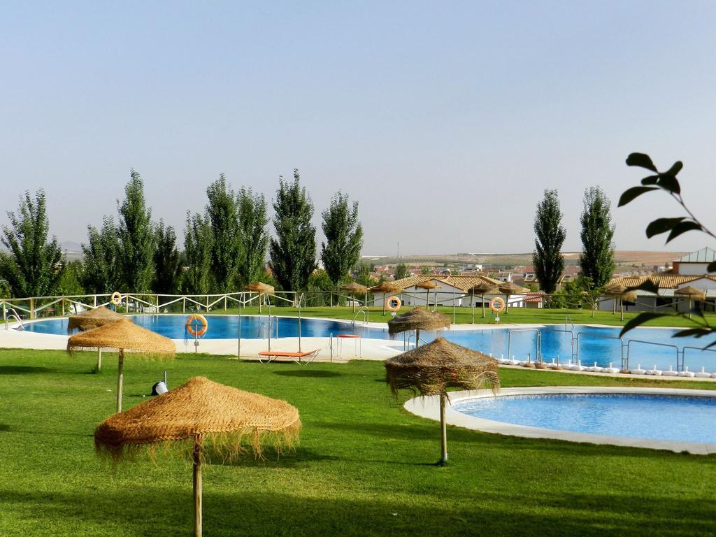 Camping La Sierrecilla Humilladero Εξωτερικό φωτογραφία
